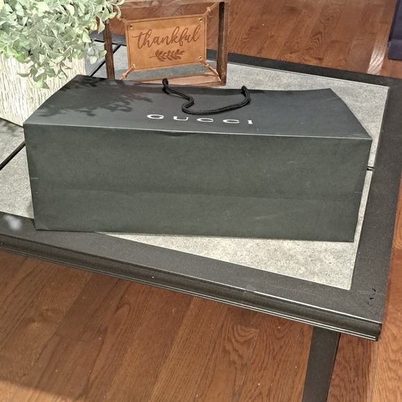 Gucci Gift Bag - Picture 6 of 8